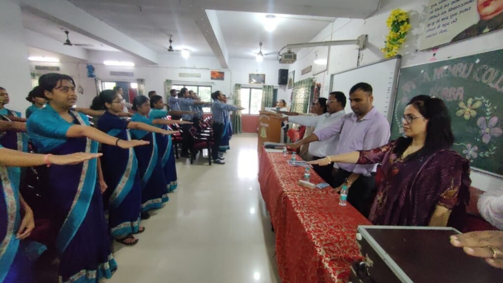 युवा पीढ़ी और बच्चों को तेजी से खोखला कर रहा मोबाइल और स्क्रीन एडिक्शन: डाॅ प्रशांत